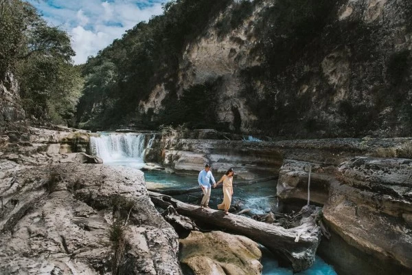 10 Spot Foto Pre Wedding Paling Romantis di Sumba, So Sweet!